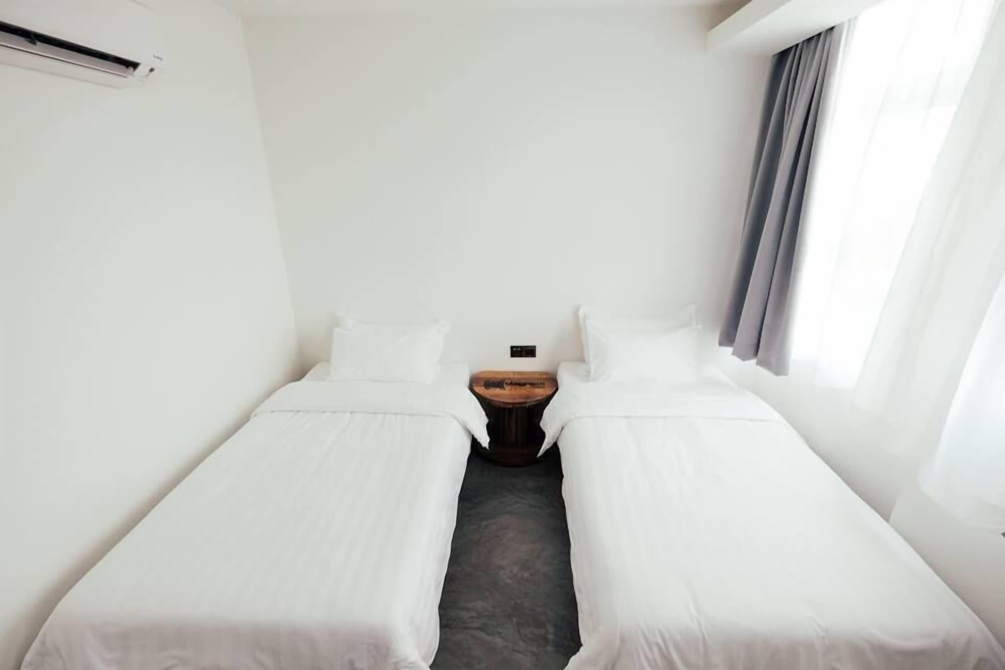 White Loft Hotel Malacca Exteriör bild