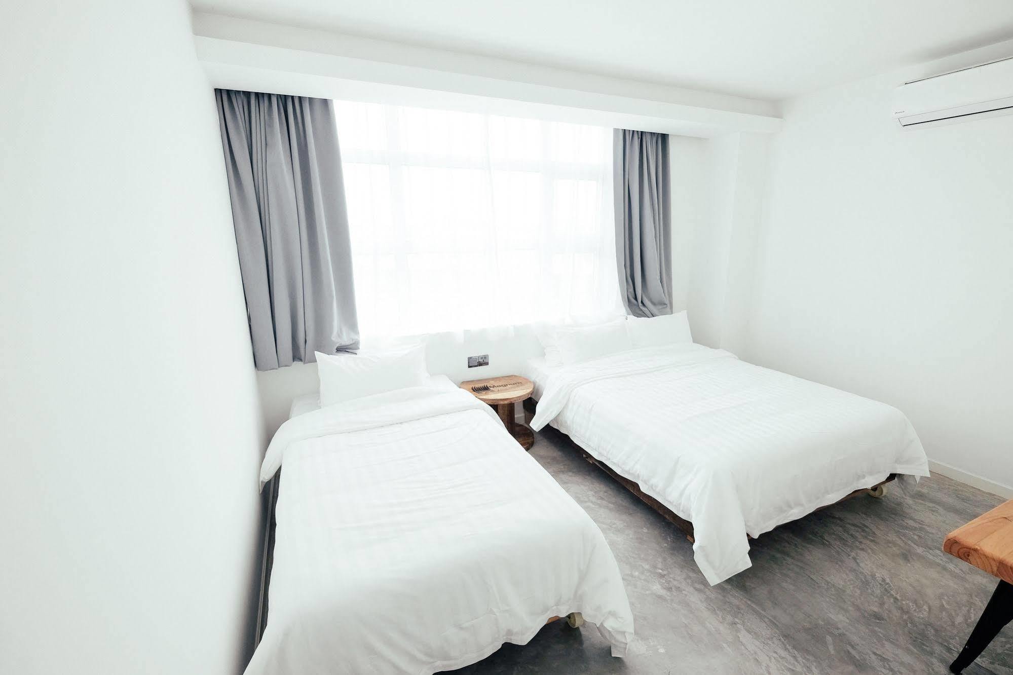 White Loft Hotel Malacca Exteriör bild