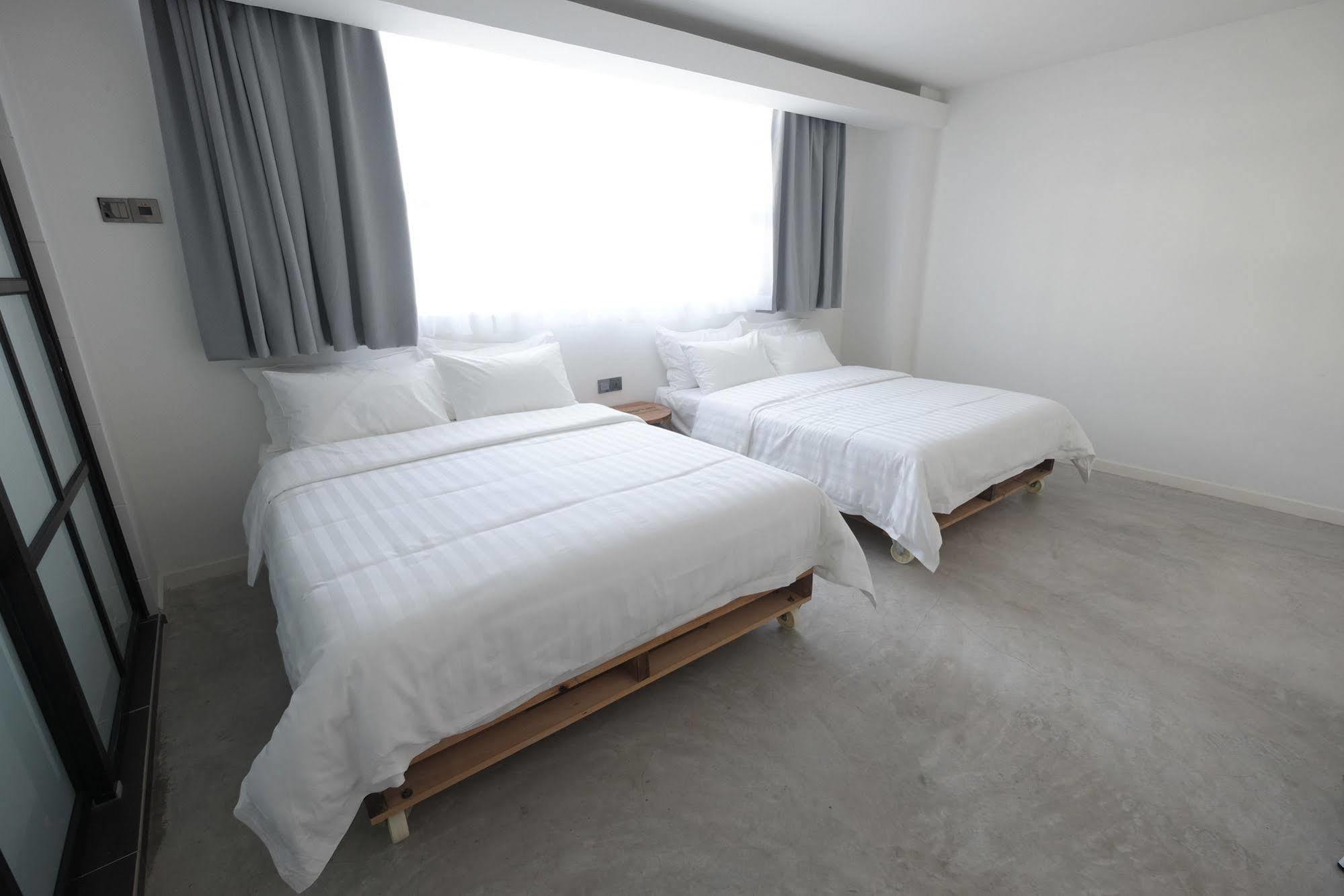 White Loft Hotel Malacca Exteriör bild