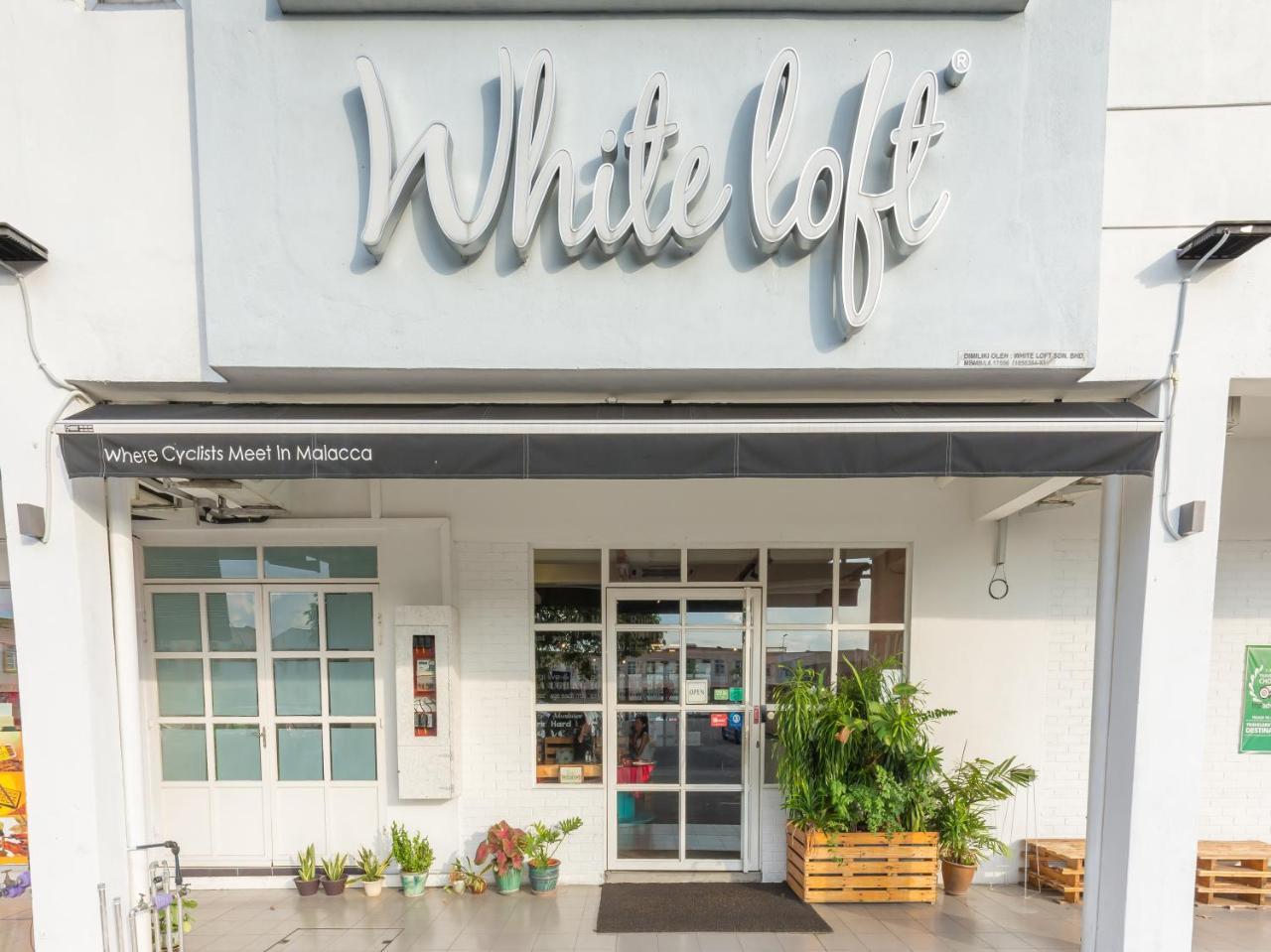 White Loft Hotel Malacca Exteriör bild